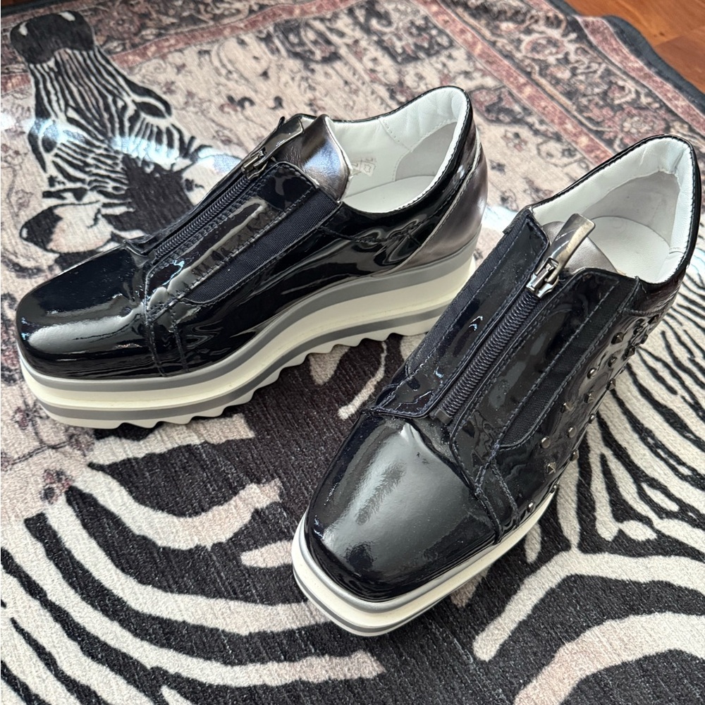Black Patent Leather Women's Shoes